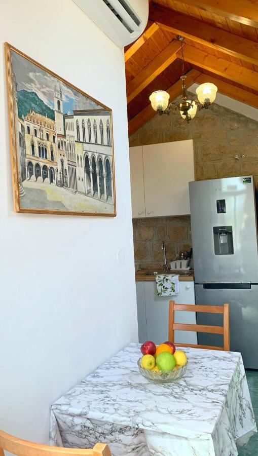 Laura Studio Apartman 믈리니 외부 사진